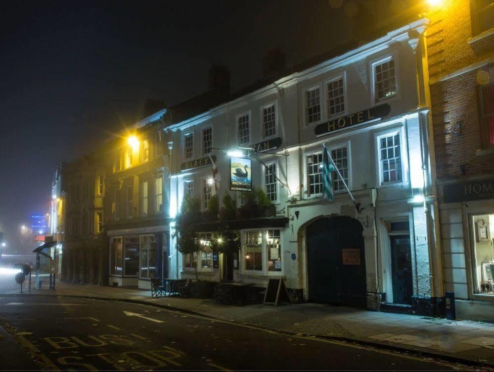 Black Swan Hotel Devizes Eksteriør billede